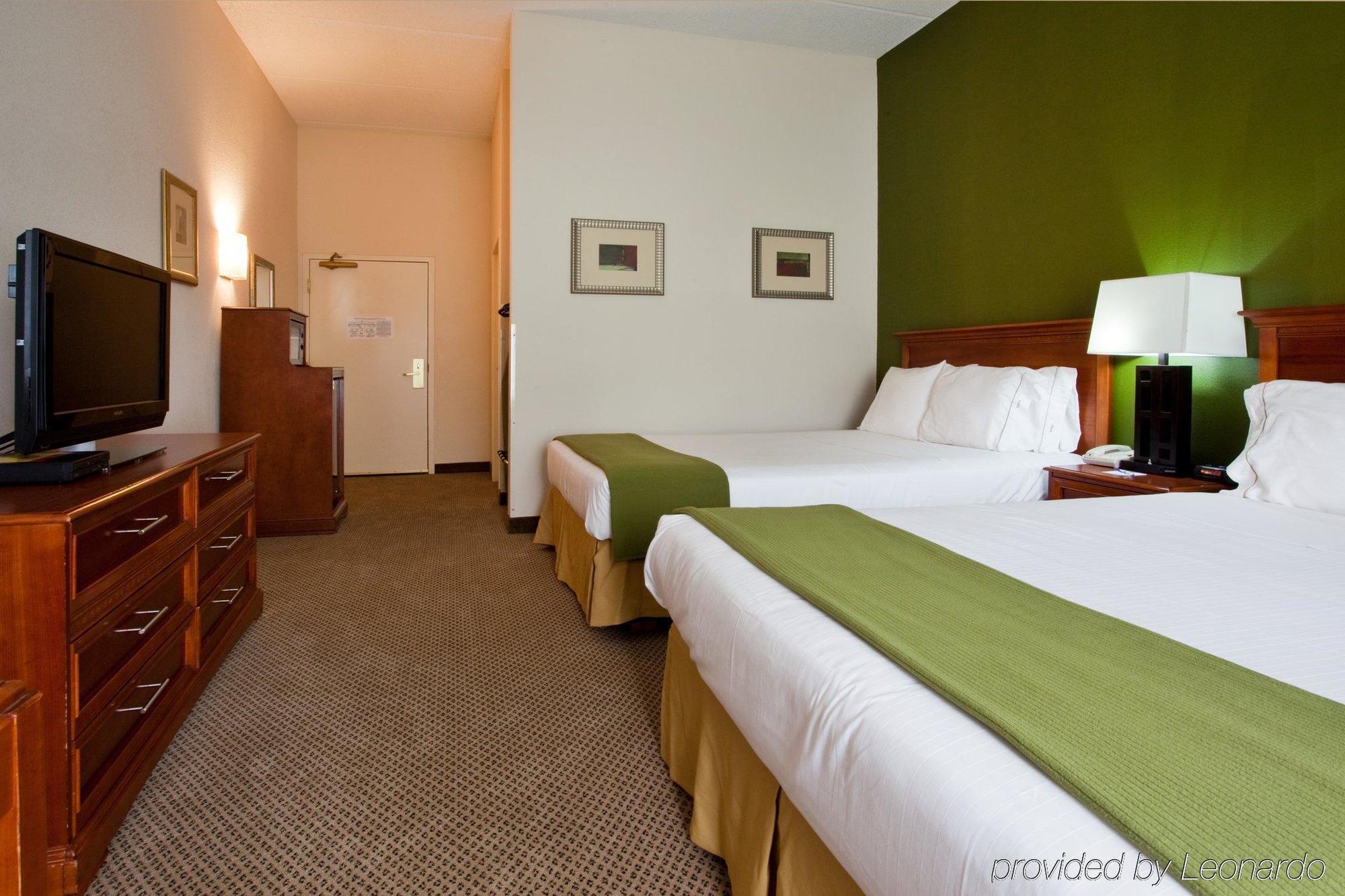 Holiday Inn Express Hotel & Suites Dublin By Ihg Quarto foto
